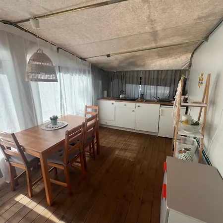 Przyczepa Na Maszoperii - Hel Camping Jastarnia